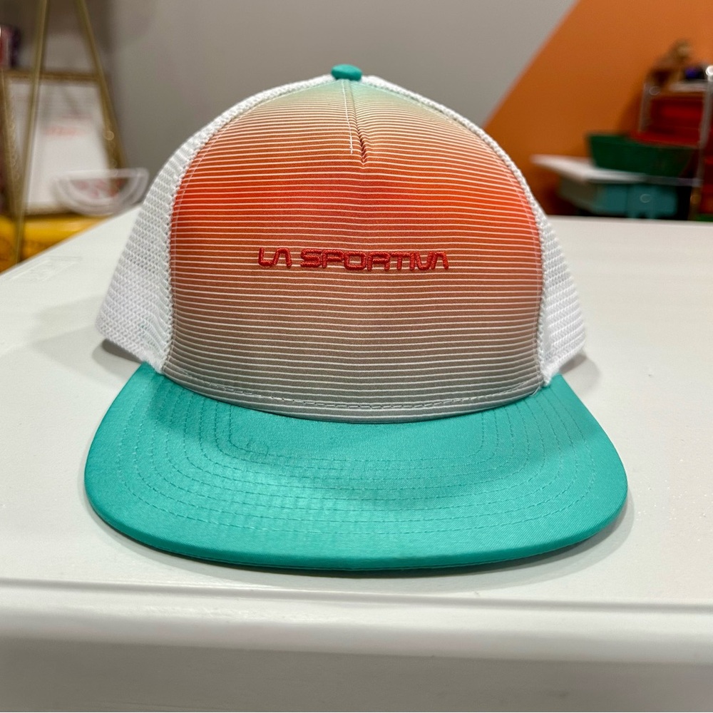 La Sportiva Gradient Cap - Orange and Teal